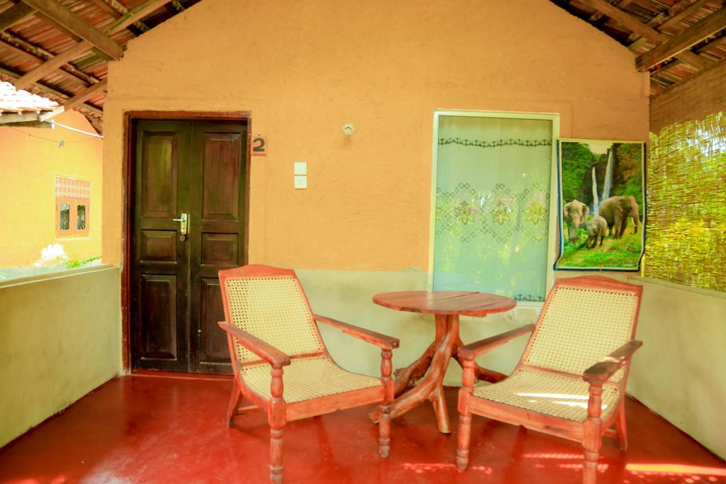 Natural Cabanas Kanattagoda ภายนอก รูปภาพ