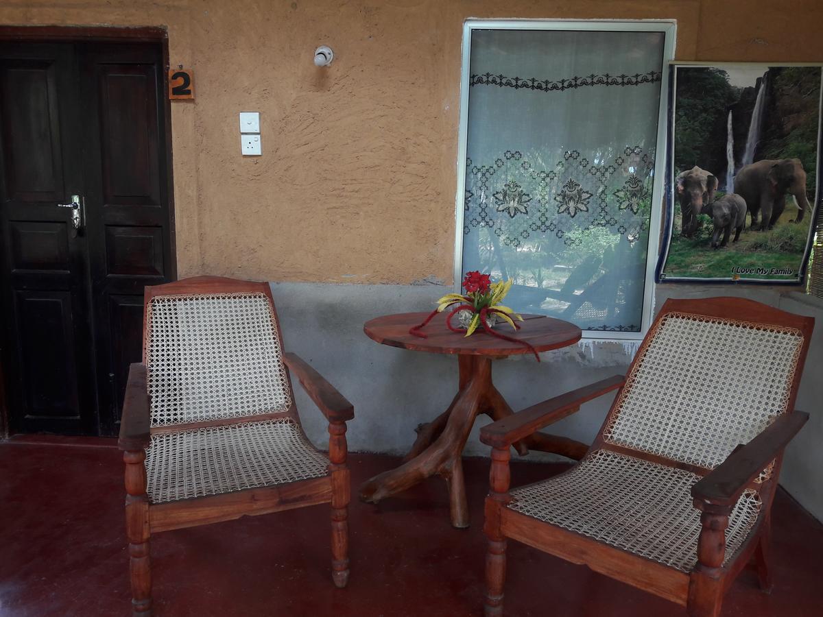 Natural Cabanas Kanattagoda ภายนอก รูปภาพ