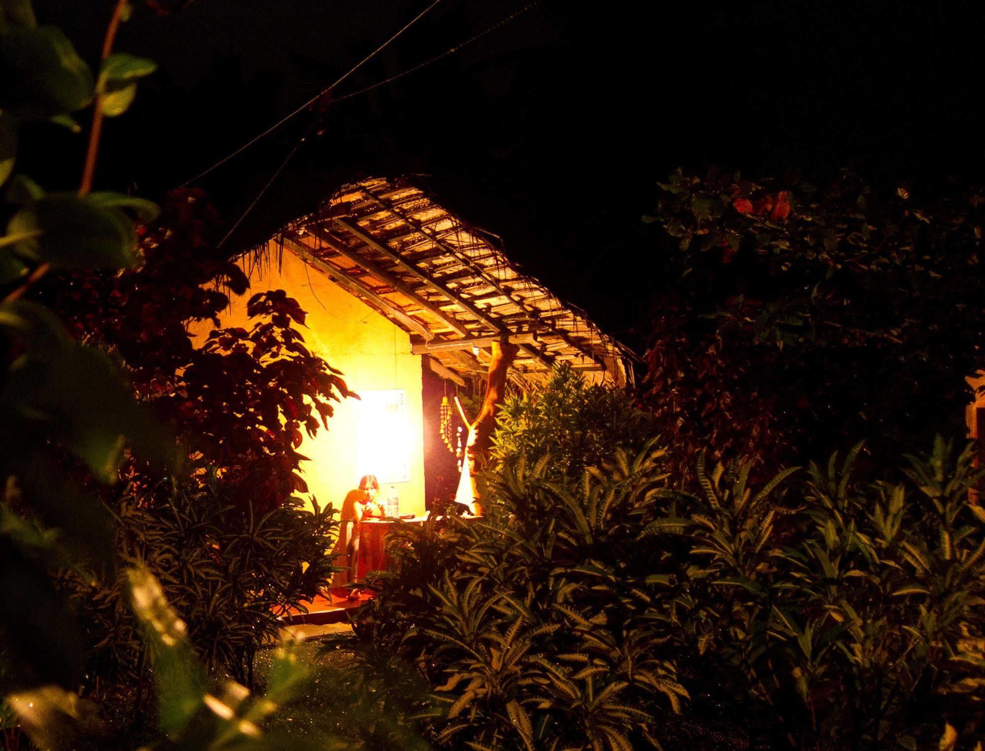 Natural Cabanas Kanattagoda ภายนอก รูปภาพ