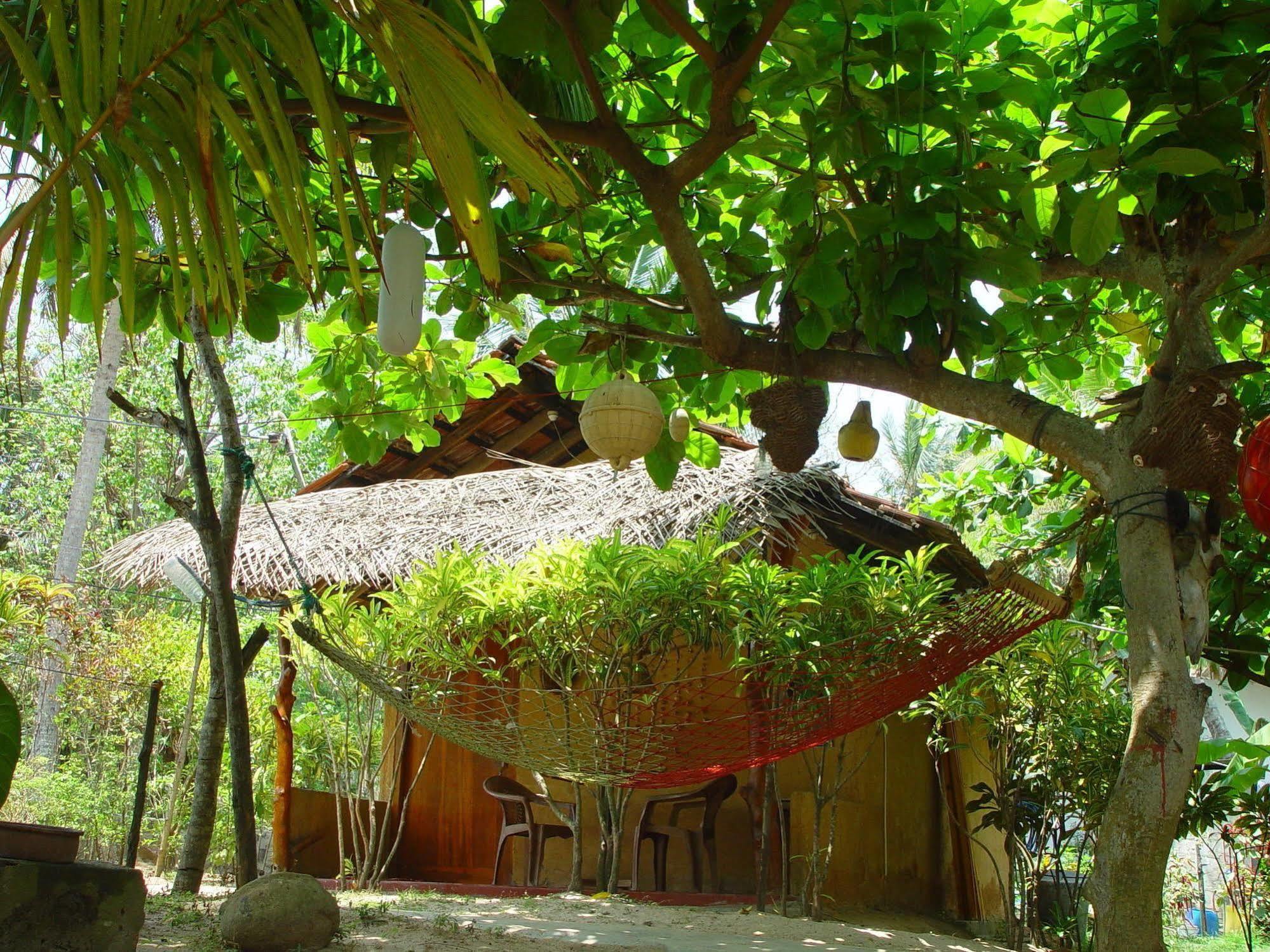 Natural Cabanas Kanattagoda ภายนอก รูปภาพ